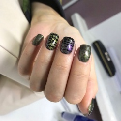 Маникюр и педикюр